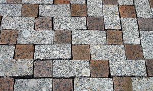 Вечная классика: гранитная брусчатка в современном строительстве